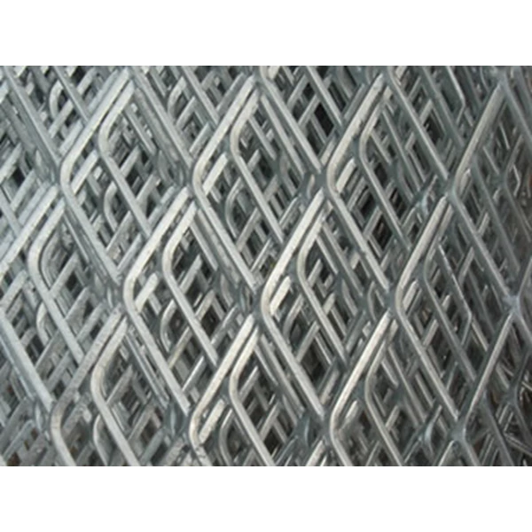 Expanded mesh besi type D 1020 SWD 17 mm LWD 38 mm dimensi 4